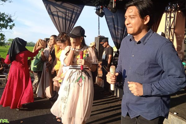 Dian Anic Bangga Bisa Nyanyi Bareng Lucky Hakim