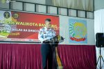 Kakanwil Kemenkumham Jabar Bersama Walikota Bandung Bagikan e-KTP di Lapas Banceuy