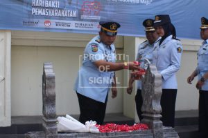 Peringati HBP ke-59, Lapas Indramayu Ikuti Kegiatan Tabur Bunga di Makam Ismail Saleh