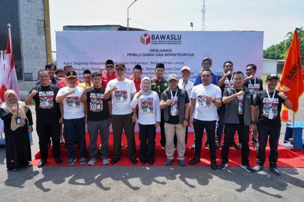 H-7 Jelang Pemilu 2024, Bawaslu Indramayu Gelar Apel Siaga & Deklarasi Pemilu Damai