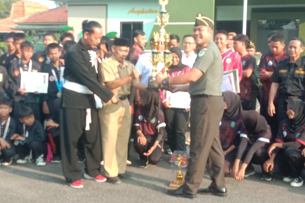 Berjaya Di Even Kacirebonan Cup 2024, Atlet Silat PSHT 1922 Cabang Indramayu Mendapat Apresiasi Dandim 0616 Indramayu Letkol. Inf. Yanuar Setyaga