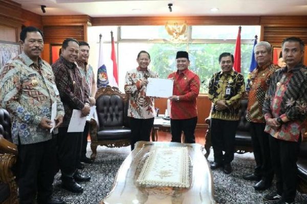 Masa Jabatan Pj. Gubernur Sultra Diperpanjang, Andap Sampaikan Terimakasih Atas Kepercayaan Yang Telah Diberikan