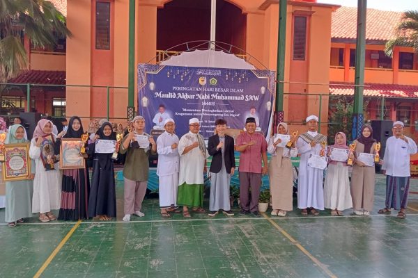 SMAN 1 Sindang Laksanakan Peringatan Hari Besar Islam, Maulid Akbar Nabi Muhammad SAW 1446 H