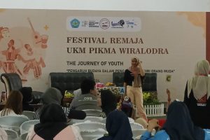 Festival Budaya di Universitas Wiralodra: Menggali Pengaruh Budaya dalam Pencarian Jati Diri Orang Muda.