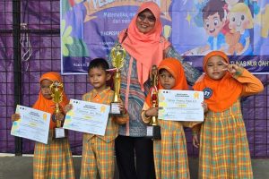 Keren!!! TK Kaina Raih 3 Piala sekaligus di Kompetisi Matematika Tingkat Kabupaten